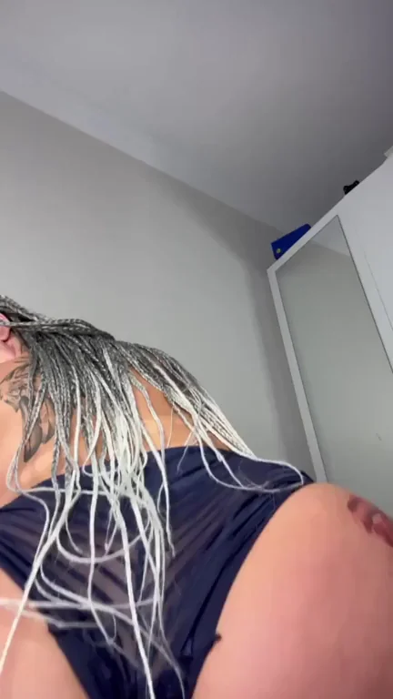 Thick Ass Tease: Bounce on Dick or Facesit First?