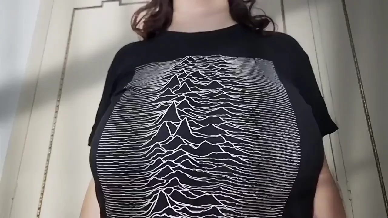 Slow Mo Big Tiddy Goth GF Boob Bounce 🍈🍈🔥