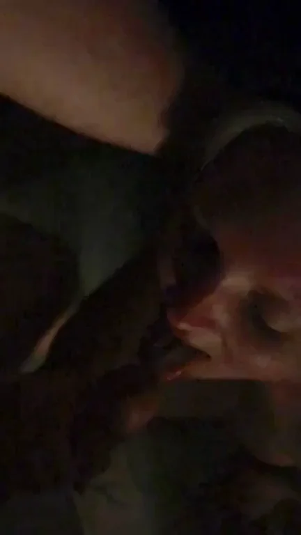 I love a hot load on my face 🤤🤤
