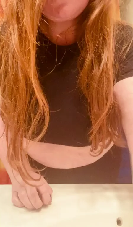 Chubby Redhead Teases with Her Juicy Nipple Rings 😈💎🍈