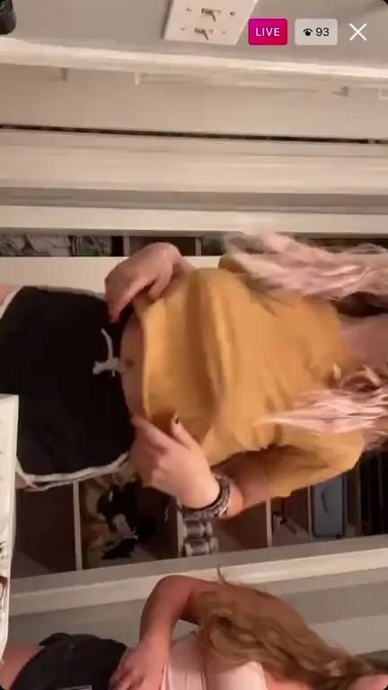 Demon Babe🔥 Flashes Tits Live at 500 Views! 💦