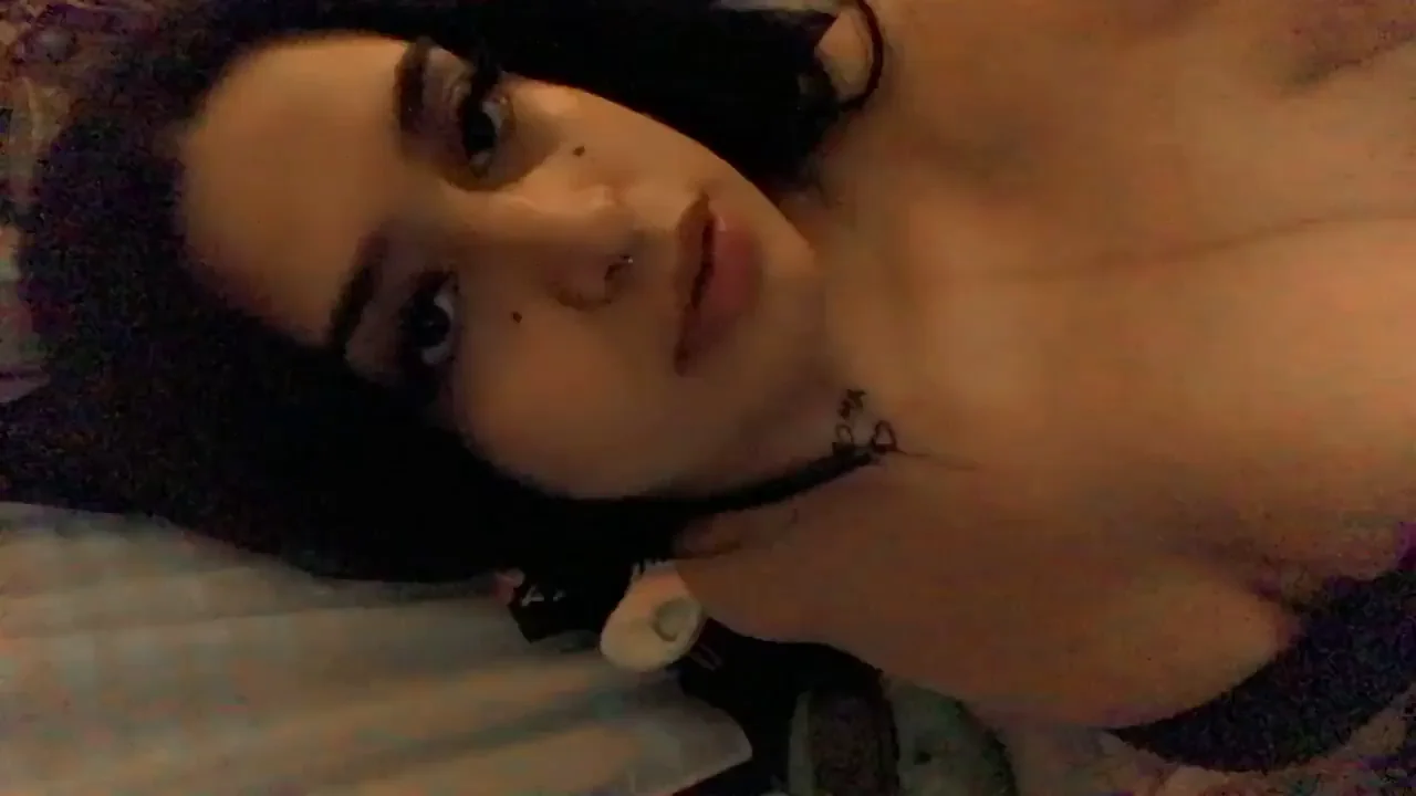 Chubby Goth Slut Teases Her Juicy Pussy 😈🔥