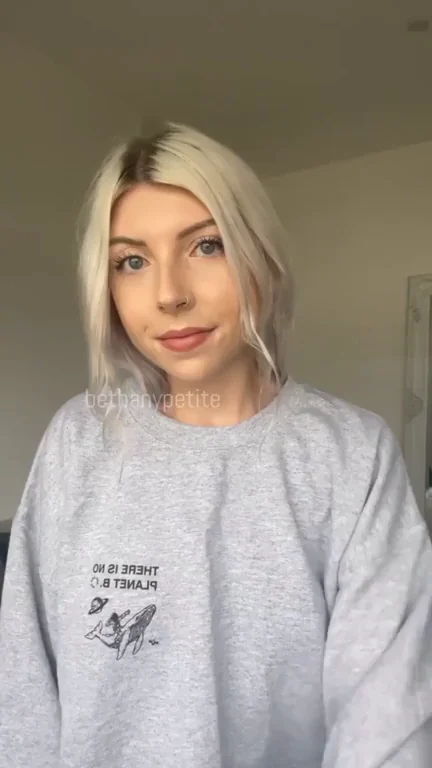 This has to be one of the cutest titty drops I've ever seen...