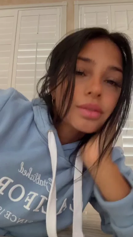 Petite Busty Babe Frees Her Juicy Tits to Tease 😍🍈🍈
