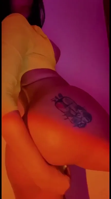 How Many Rounds Can You Pump This Phat PAWG Booty? 🍑💦