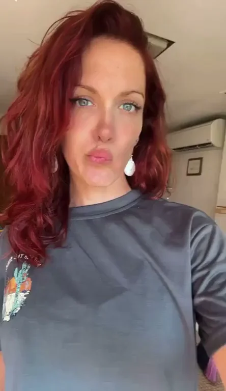 Cum on my face or tits, you choose (reveal)