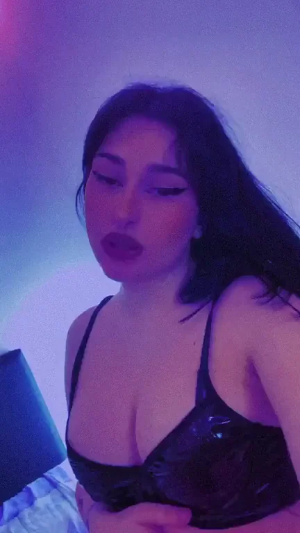 Goth GF's Massive Tits Bring Pure Bliss 😈🍒