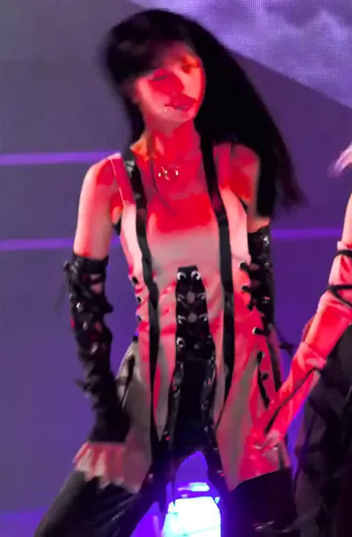 EVERGLOW - Sihyeon