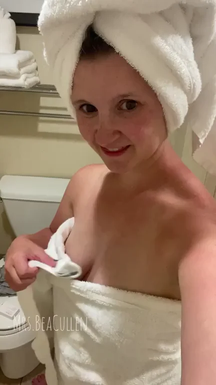 I hid your present in my pussy. Happy Fathers Day