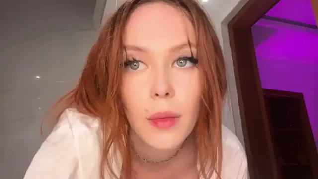 Feeling too horny today...