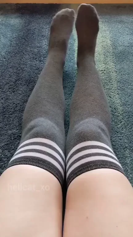 aching to have you between these thighs