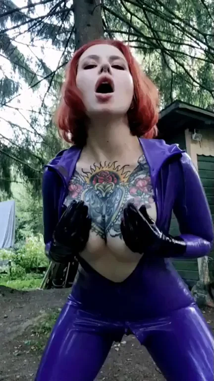 I got lost in the forest. Who will save me