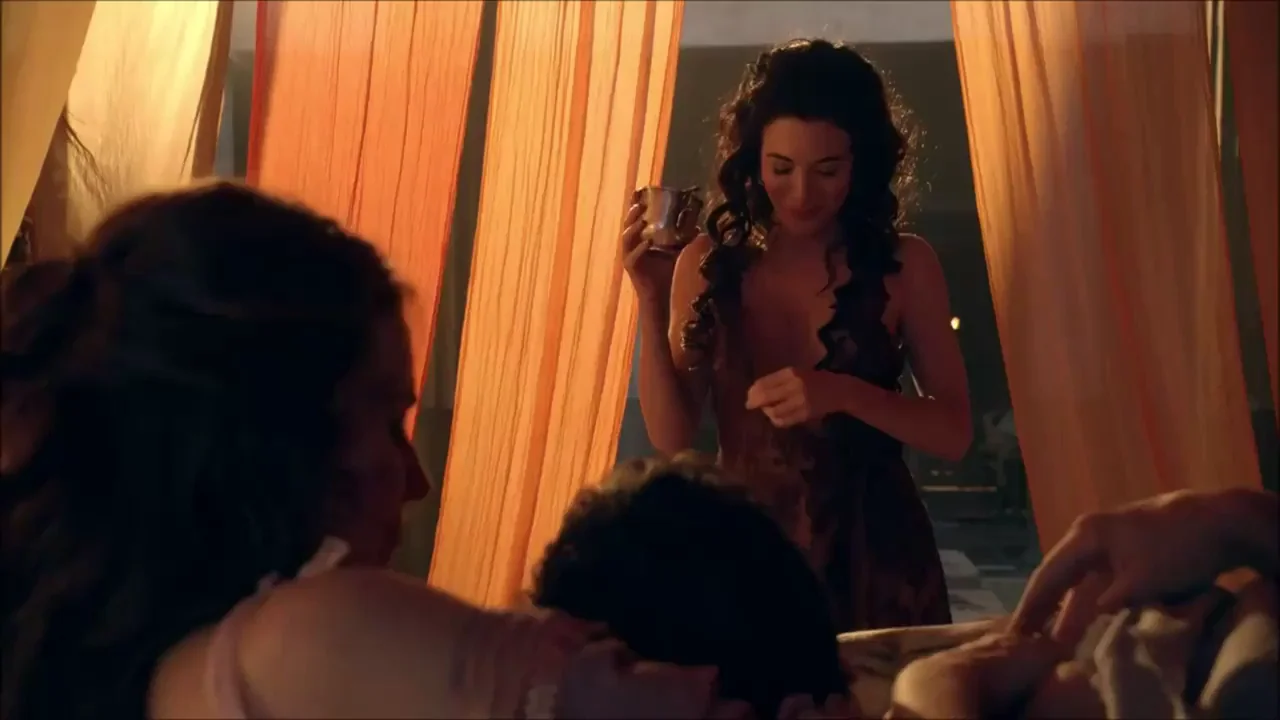 Lucy Lawless & Jaime Murray in Spartacus: Gods of the Arena