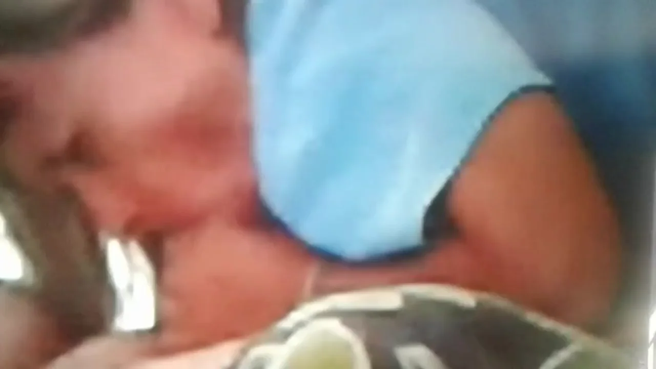 longer version of my wifes debut blowjob.