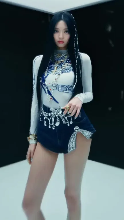 ITZY - Yuna & Yeji