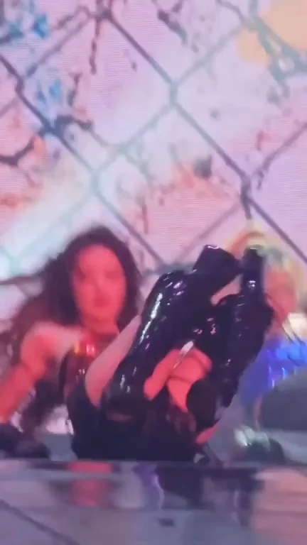 (G)-IDLE - Shuhua