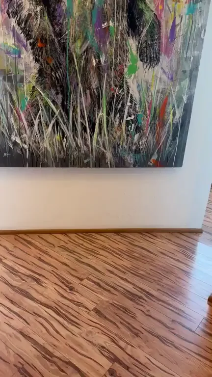 I didn't know art galleries had such pretty XXX art (;