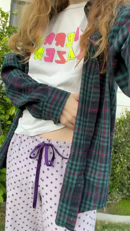 Comfy Tease: Perky Tits & Trans Bulge Outdoor Showoff 😘💕