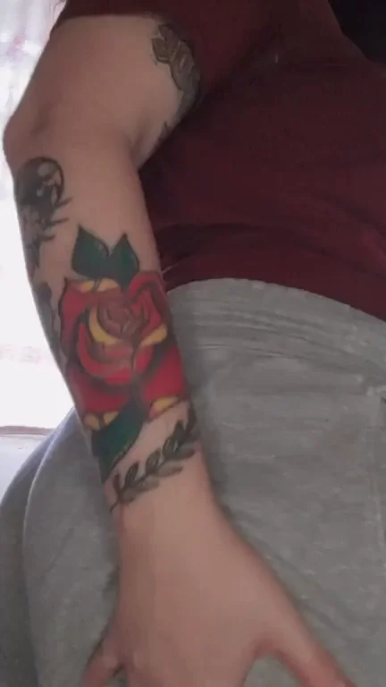 PJs Hiding a Juicy Thick Ass Treasure!