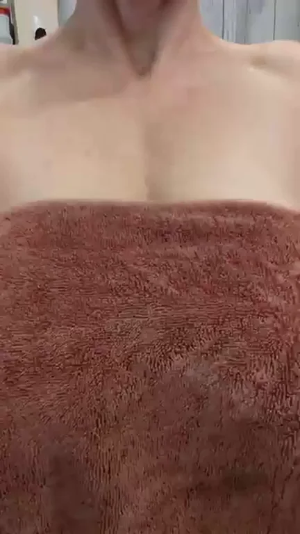 Shaking huge naturals and holding my camera still is tough. :) [gif]
