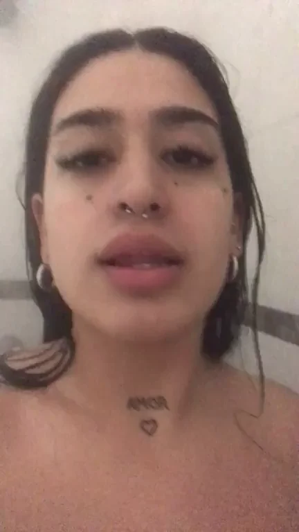 I need soap all over my body❤❤