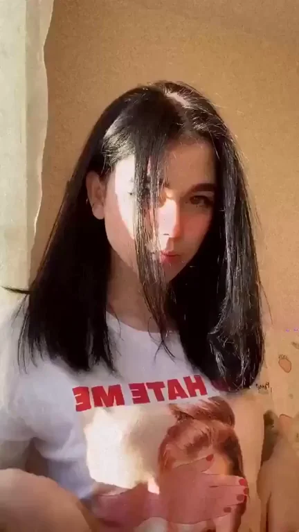 Cute Cam Babe's Teasing Reveal Before Epic Ass Spanking