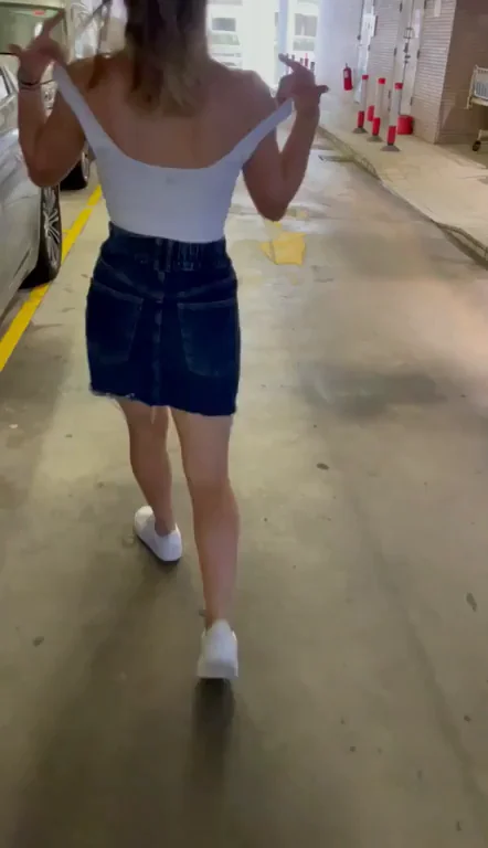 Reddit has inspired me to get my tits out anywhere and everywhere!