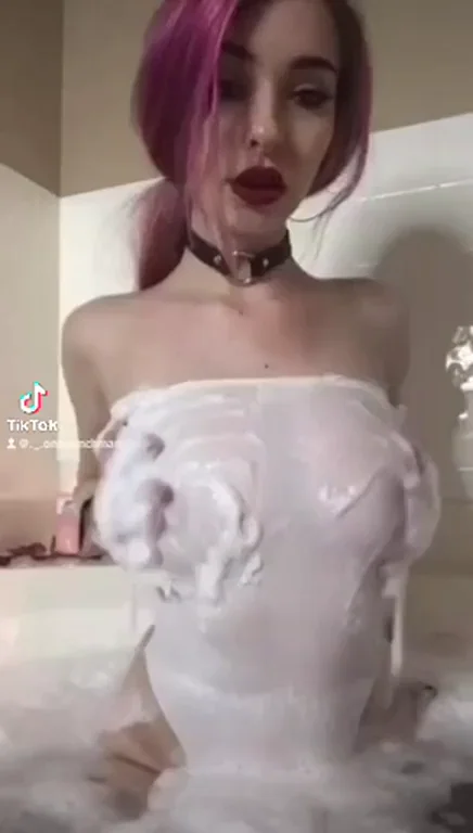 Nice tits!