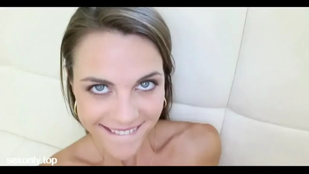 Cute Slut Spreads Wide and Rubs Her Wet Pussy