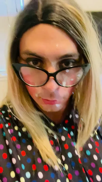 Trans Slut Cums with Face Dripping in Thick Loads 💦😍