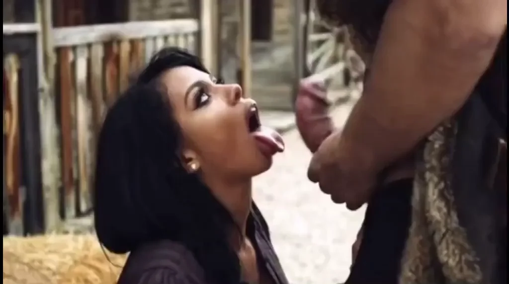 😈 Curvy Ebony Slut Worships Massive Red Cock 🍆💦