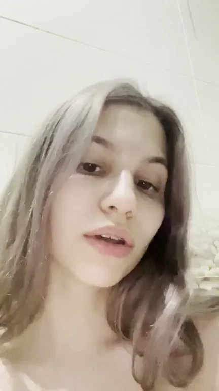 Say mommy