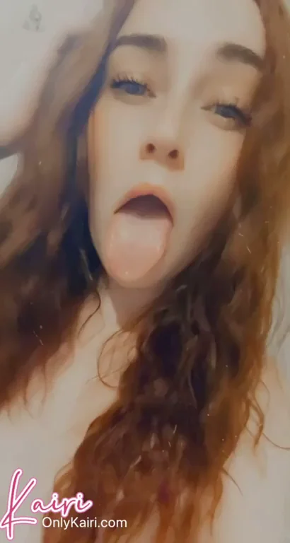 Wet ahegao and spit play ????