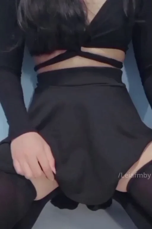 Suck My Asian Femboy Cock on Date One? 🍆🤤
