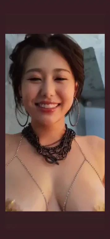 Ja Ne? 😏 Big Tits Japanese Slut Teases Her Juicy Melons 💦