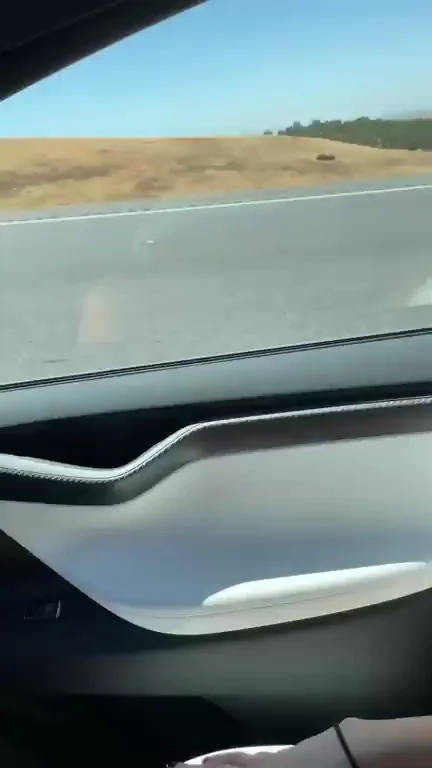 Having so much fun flashing my juicy tits to everyone on the road! ?