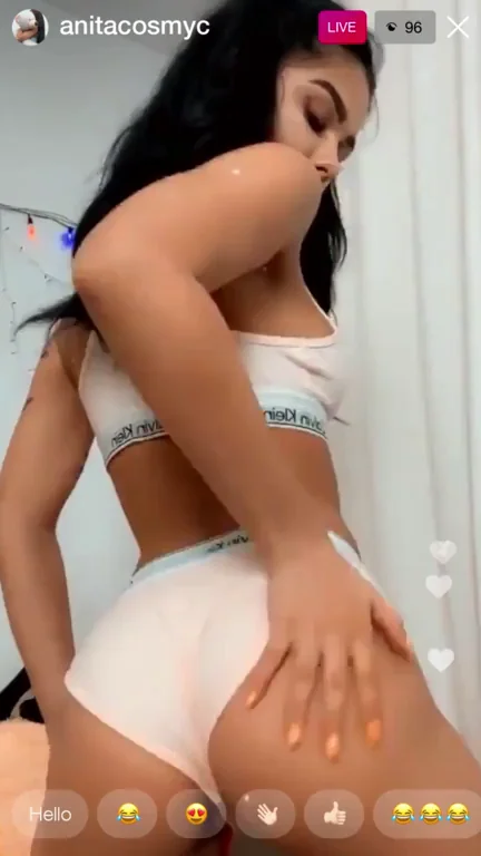 LIVE Insta Taste the feeling