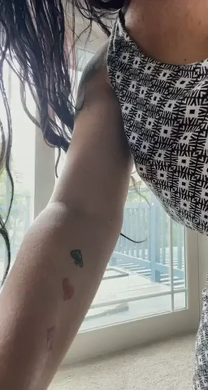 I’m having TOO much fun shaking my ass for you this morning ...