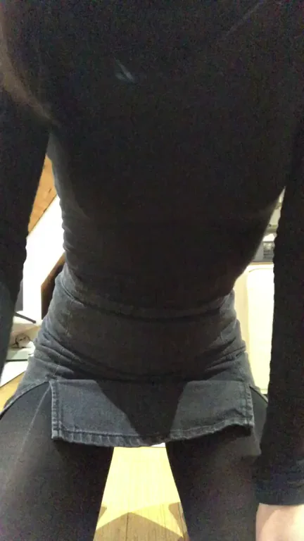 Wish You Were Teasing My Tiny Tits Instead 😘🔥