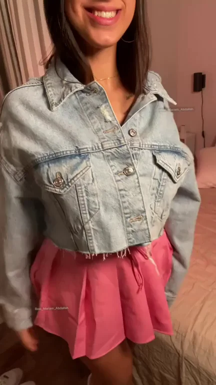 Would You Pound This Busty Palestinian Slut? 🔥🍑