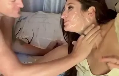 Kiss me ?