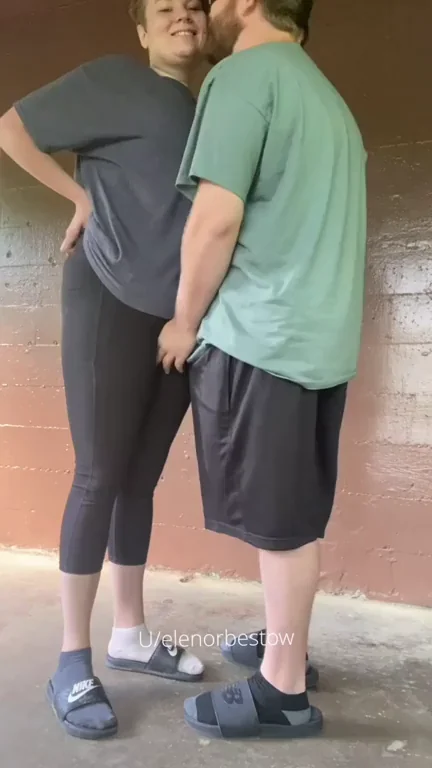 Getting fucked by a stranger in the park- accidental creampie [F] [M]