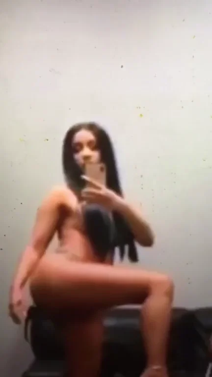 Hi boo, im so horny today, u can help me? more fun add me SC: ameliamow21