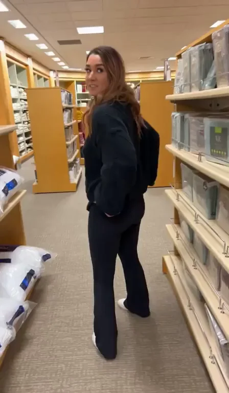 would you buy my booty and take it home? 😁