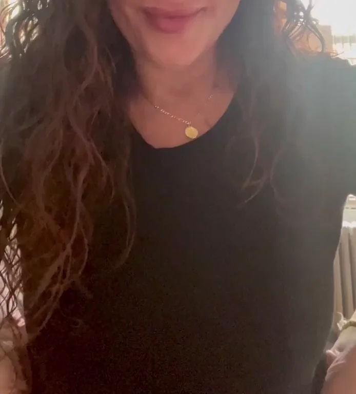 My lips and titts would love a warm load all over them