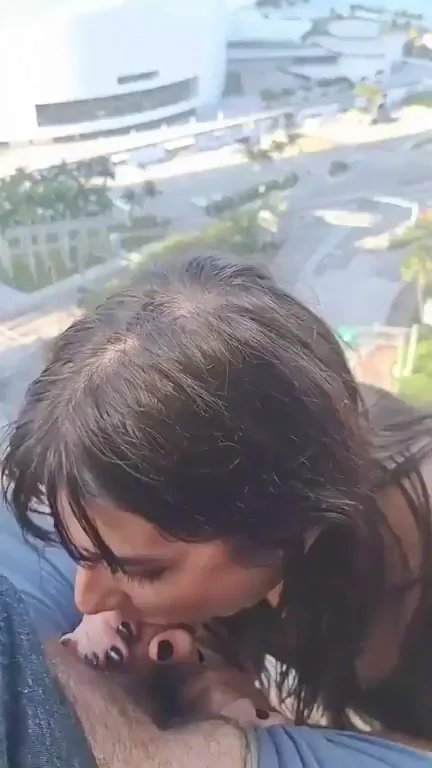 I Love When The Neighbors Can See