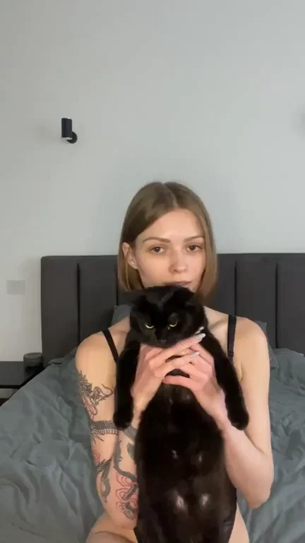 How do you like my kitty?