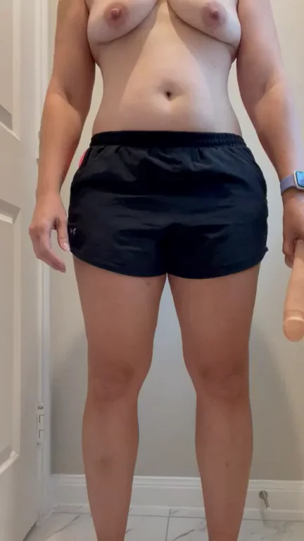Easy Access Crotchless Panties for MILF Toy Play 🔥🍑