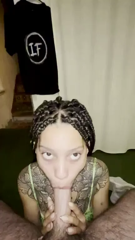 Thick Ebony Throat Queen Gagging on White Cock 😈🍆👑