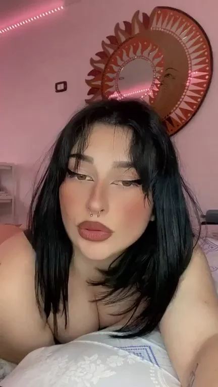 suck those nipples please :P [GIF]
